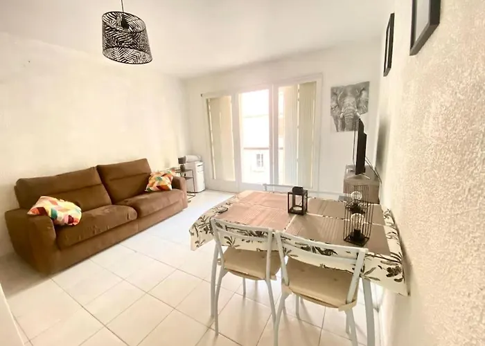 Apartment Plage, Resto Et Port A 1min Bandol